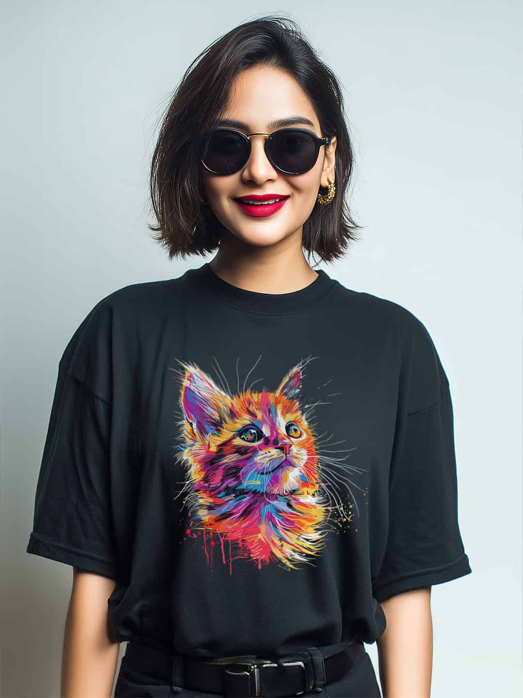 Adorable Cat Design Women's Oversized Tshirt