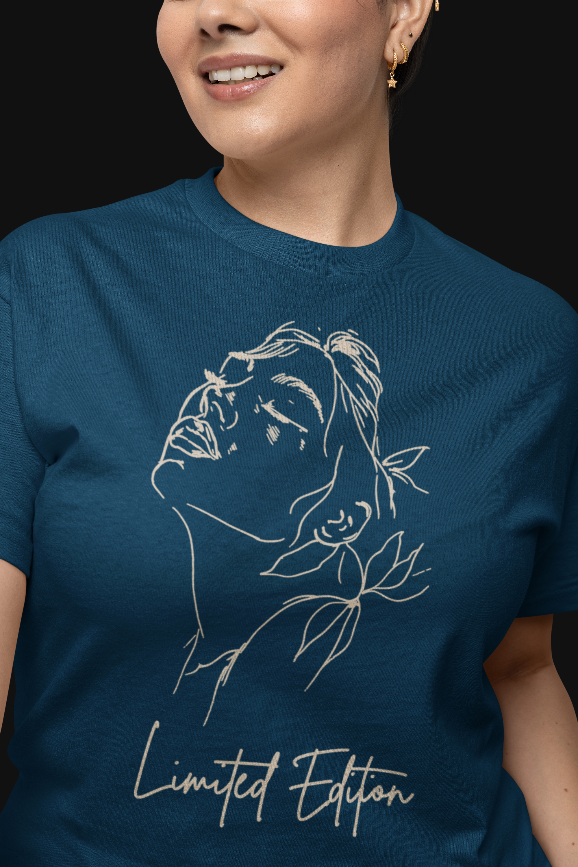 Limited Edition Cotton tshirt for women with Minimalistic Woman Design